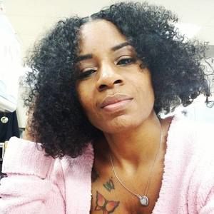 Meet your Posher, Camile